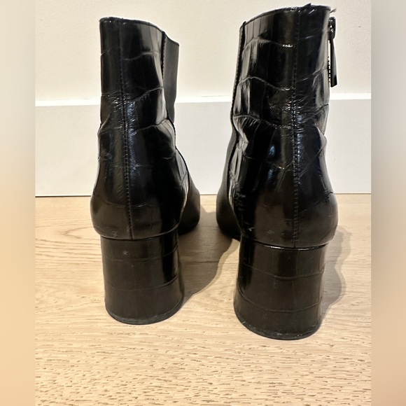 Michael Kors Alane Flex Croc-embossed Leather Ankle Boots In Black size 9 - Picture 9 of 10